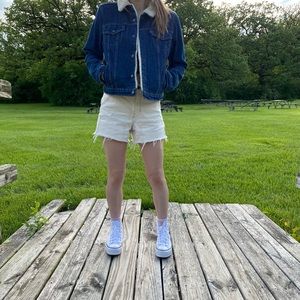 Levi’s Sherpa lined jean jacket